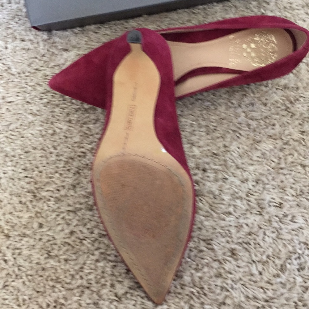 Shoe - Picture 2 of 3